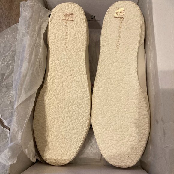 Superga Off White Sneakers - Picture 2 of 3